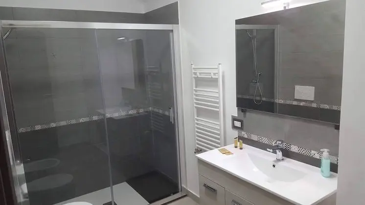 Tek Büyük Yataklı Oda, 1 Çift Kişilik Yatak