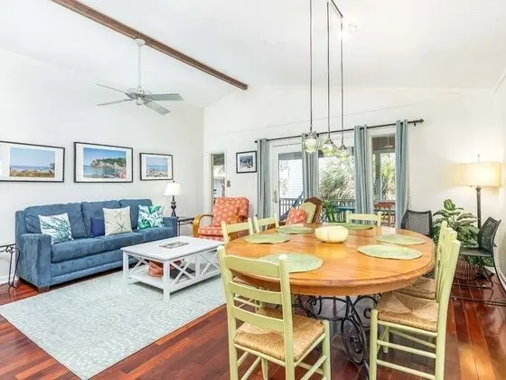 Ev, Birden Çok Yatak, Mutfak, Bahçe Manzaralı