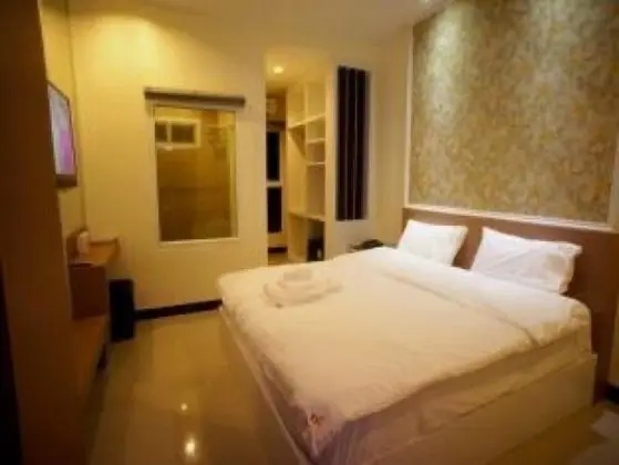 Standard Oda (Standard Room with Breakfast)