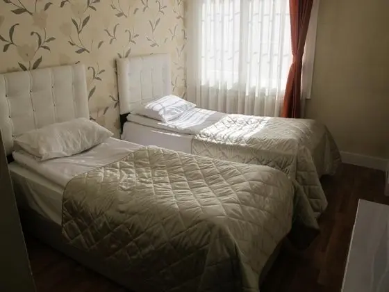 Çift Kişilik, Şehir Manzaralı