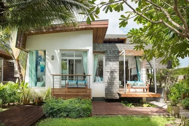 Deluxe Garden Cabana