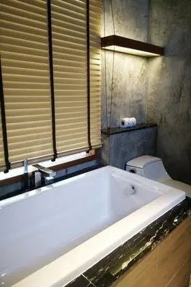 Deluxe Garden View Room