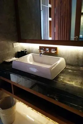 Deluxe Garden View Room