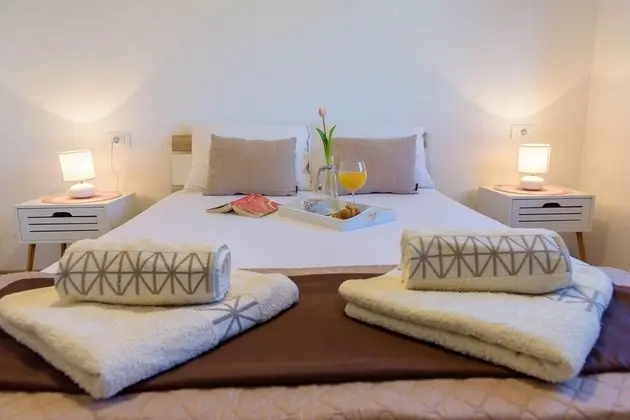 Family Ev, 2 Yatak Odası, Kişiye Özel Havuzlu, Bahçe Manzaralı