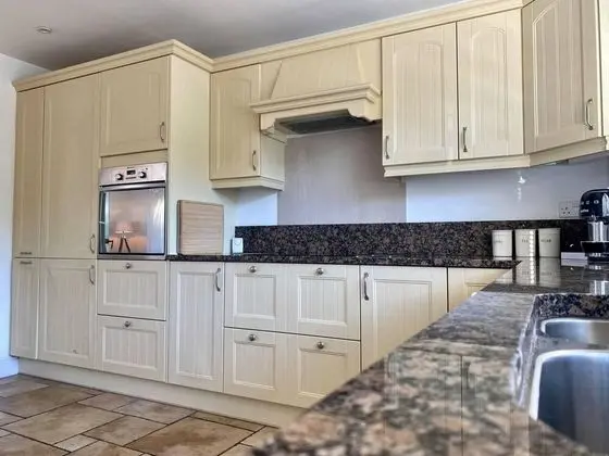 Kır Evi, 1 En Büyük (King) Boy Yatak