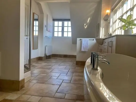 Kır Evi, 1 En Büyük (King) Boy Yatak