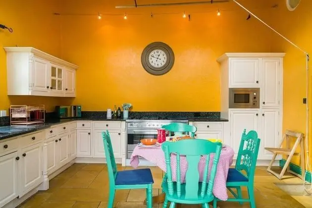 Apart Daire, 1 Büyük (Queen) Boy Yatak