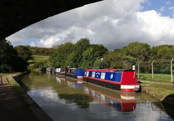 Apart Daire, 1 Büyük (Queen) Boy Yatak