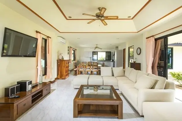 5 Bedrooms Beachfront Exclusive Grand Villa Deluxe