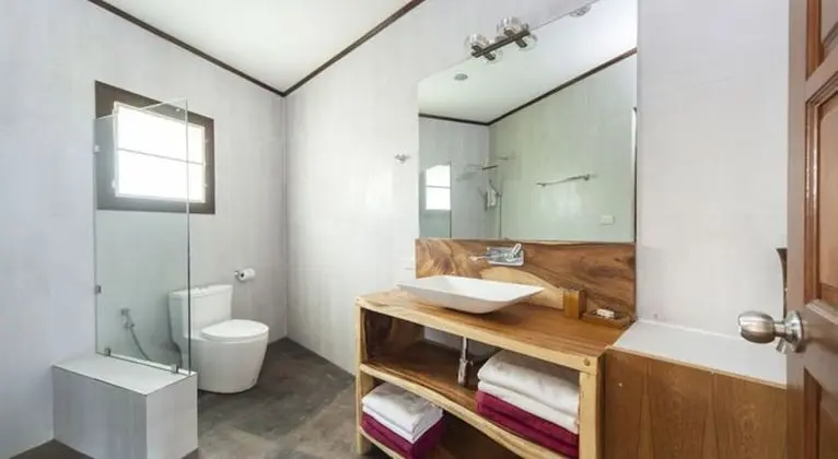 5 Bedrooms Beachfront Exclusive Grand Villa Deluxe