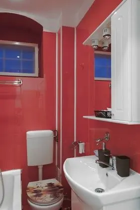 Basic Tek Büyük Yataklı Oda