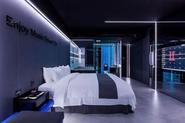 Deluxe Tek Büyük Yataklı Oda (SPA)