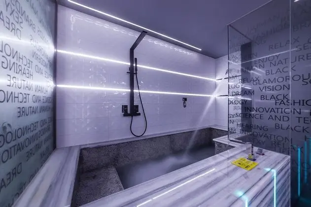 Deluxe Tek Büyük Yataklı Oda (SPA)