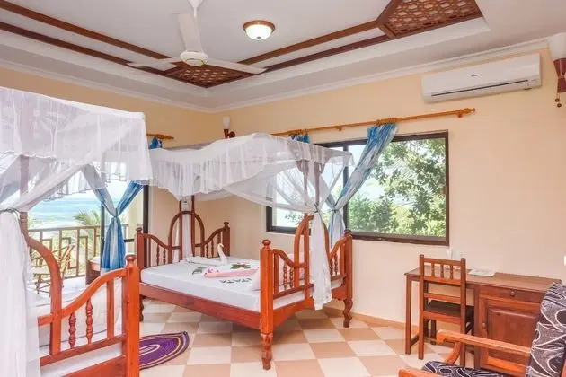 Deluxe Üç Kişilik Oda, Balkon, Deniz Manzaralı
