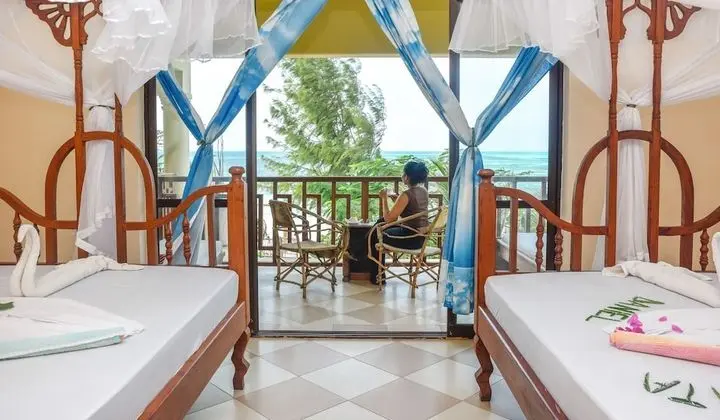 Deluxe Üç Kişilik Oda, Balkon, Deniz Manzaralı