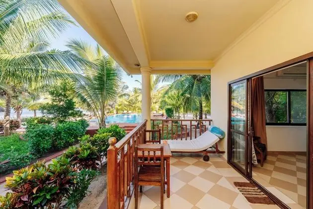 Deluxe Üç Kişilik Oda, Balkon, Deniz Manzaralı