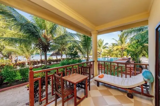 Deluxe Üç Kişilik Oda, Balkon, Deniz Manzaralı