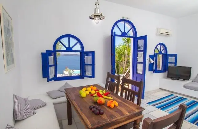 Grand Villa, 3 Yatak Odası, Kişiye Özel Havuzlu, Deniz Manzaralı (Villa Agis)