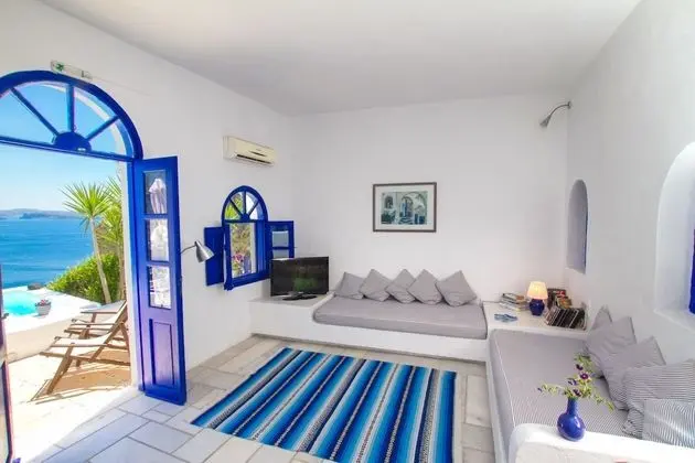 Grand Villa, 3 Yatak Odası, Kişiye Özel Havuzlu, Deniz Manzaralı (Villa Agis)