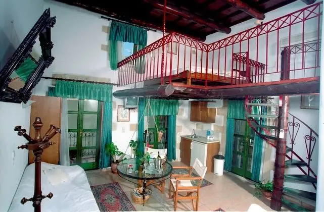 Luxury Üç Kişilik Oda, Şehir Manzaralı