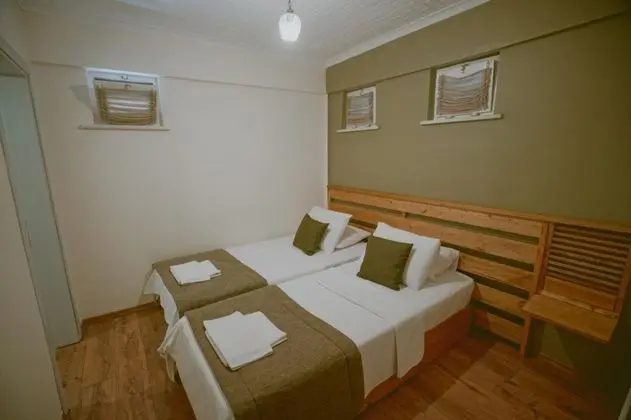 Aile Odası, Deniz ve Dağ Manzaralı, Balkonlu
