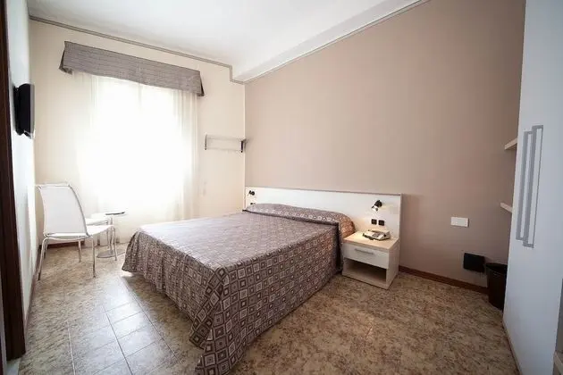 Economy Tek Büyük veya İki Ayrı Yataklı Oda