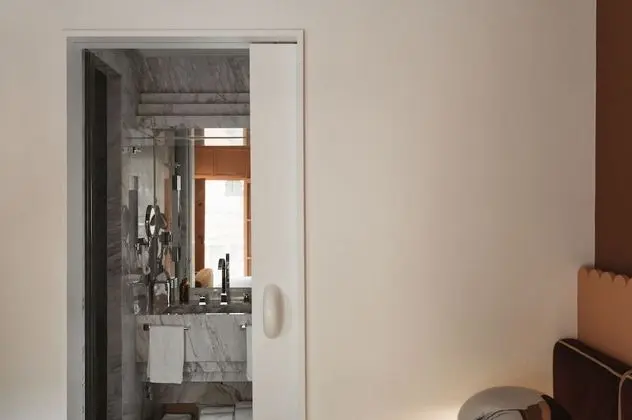 Master Suite Gris