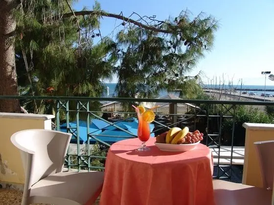 Standard Oda, Balkon, Deniz Manzaralı
