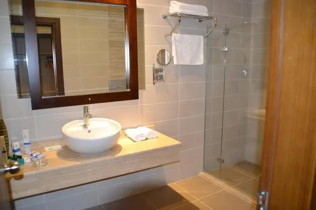King Suite Suite Oda Jakuzi Ve Deniz Manzaralı