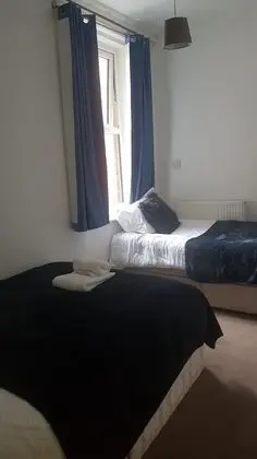 Üç Kişilik Oda