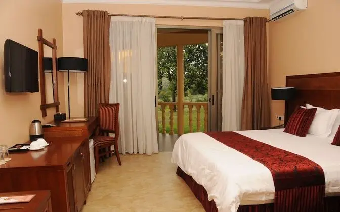 Business Oda (1 Queen Bed)