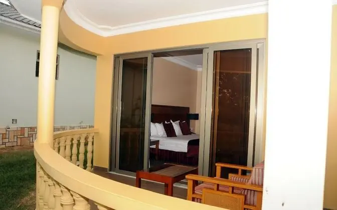 Business Oda (1 Queen Bed)