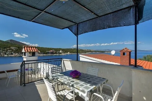 Apart Daire (Igor - 5 m from beach - C(4+3))