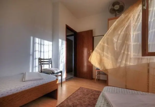 Apart Daire (Igor - near center - A4-Hector(2+2))