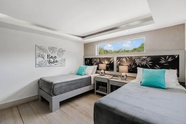 Deluxe Tek Büyük Yataklı Oda (5 night surf package & more)