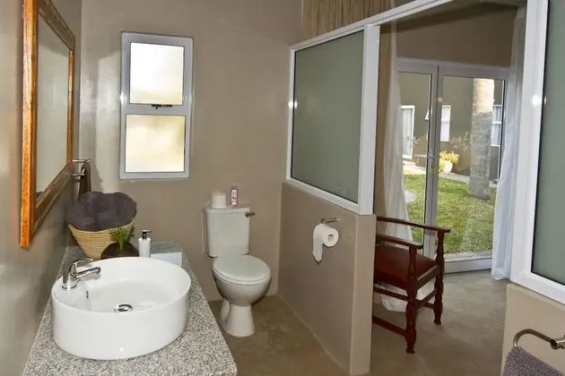 Standard Double Room with Pool access