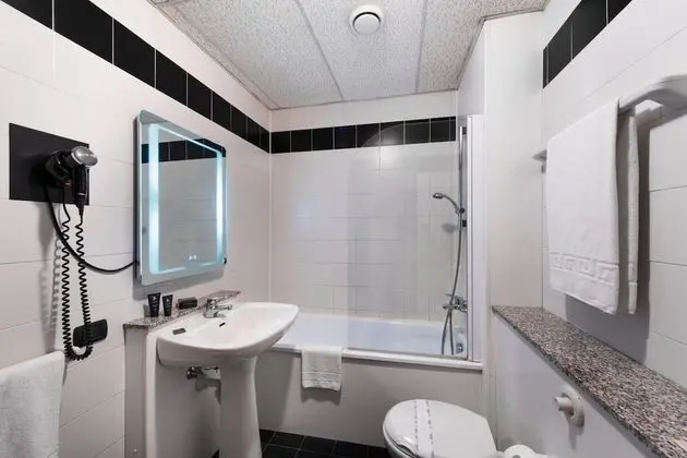 Deluxe Oda, 2 Büyük (Queen) Boy Yatak