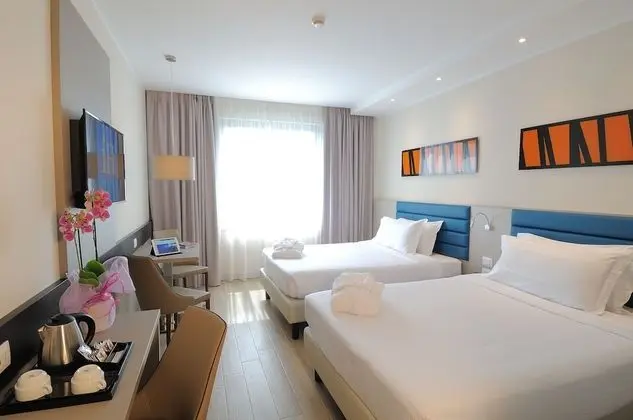 Standard Tek Büyük Yataklı Oda (with sofa bed)