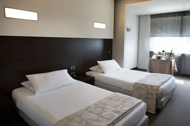Tek Büyük Yataklı Oda, 1 Çift Kişilik Yatak