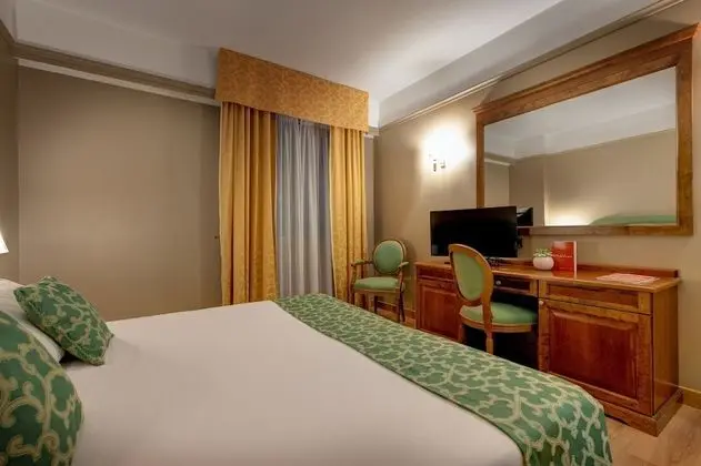 Standard Tek Büyük veya İki Ayrı Yataklı Oda