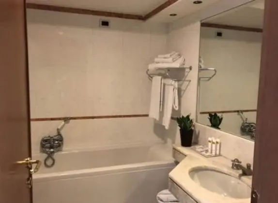 Standard Tek Büyük veya İki Ayrı Yataklı Oda