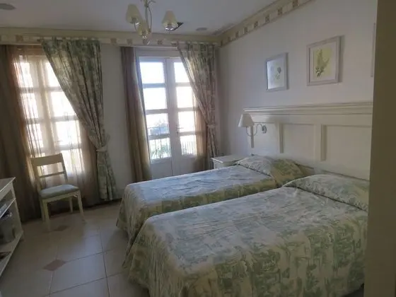 Junior Süit (Vista Lateral ao Mar)