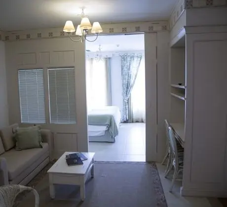 Junior Süit (Vista Lateral ao Mar)