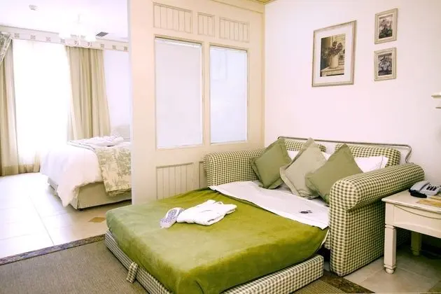 Junior Süit (Vista Lateral ao Mar)