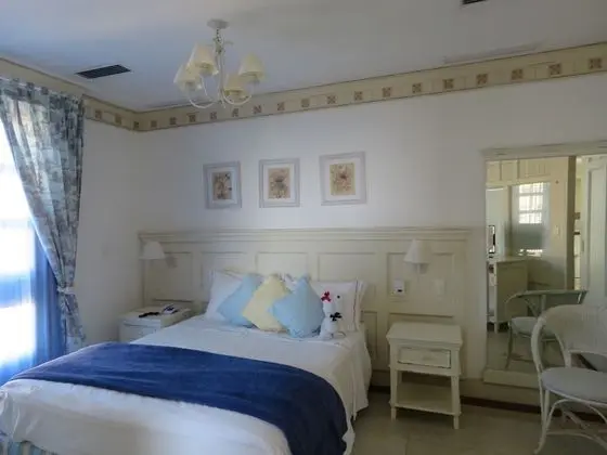 Süit (Vista Lateral ao Mar)