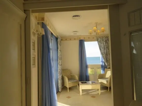 Süit (Vista Lateral ao Mar)