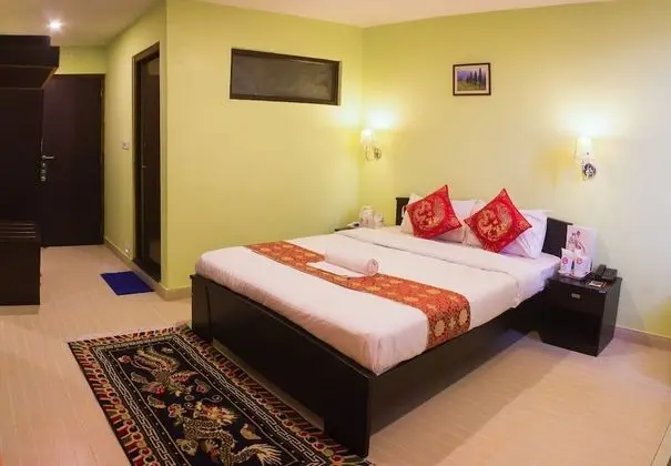Deluxe Tek Büyük Yataklı Oda, 1 Yatak Odası, Sigara İçilebilir