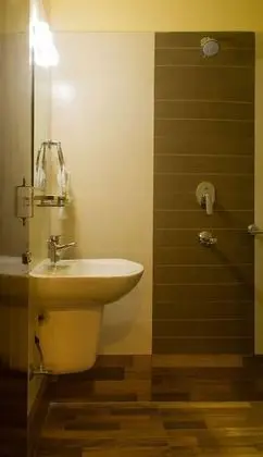 Deluxe Tek Büyük Yataklı Oda, 1 Yatak Odası, Sigara İçilebilir
