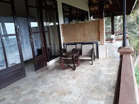 Traditional Oda, Vadi Manzaralı