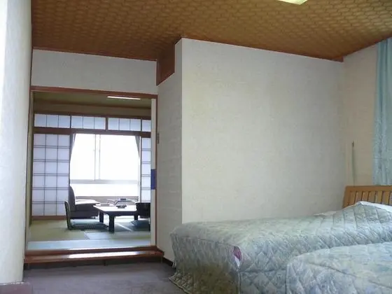 Oda, Sigara İçilebilir (Japanese Western style,for 1-6 Guests)